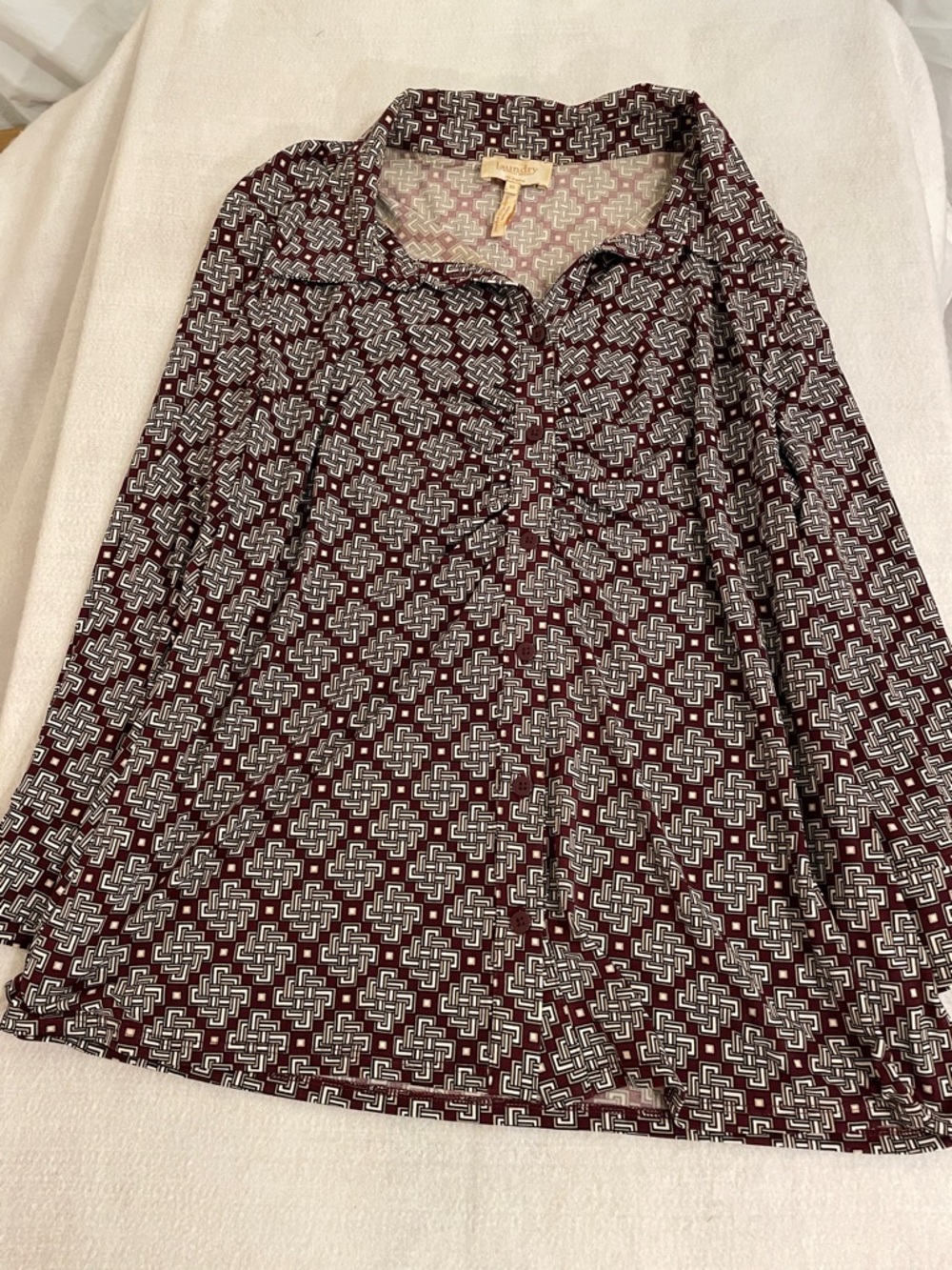 Laundry By Shelli Segal Burgundy Geometric Button-Down Top